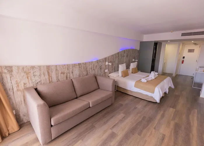 Готель Bq (adults Only) 4*