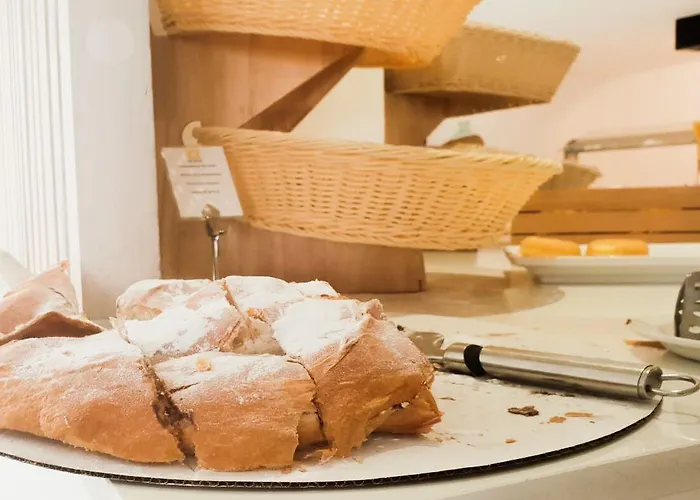 Bq (adults Only) Кала-Ратхада