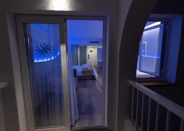 Hotell Bq (adults Only)