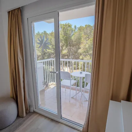 Bq Cala Ratjada (adults Only)