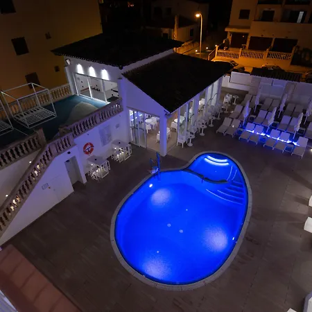 Bq (adults Only) 4*
