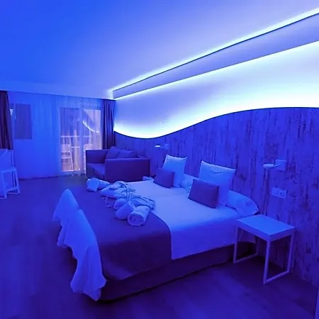 Bq (adults Only) 4*