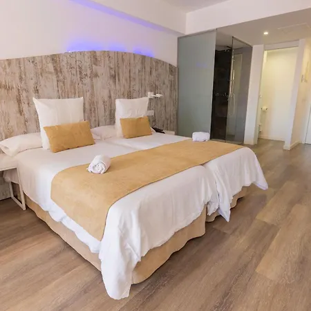 Hotell Bq (adults Only)