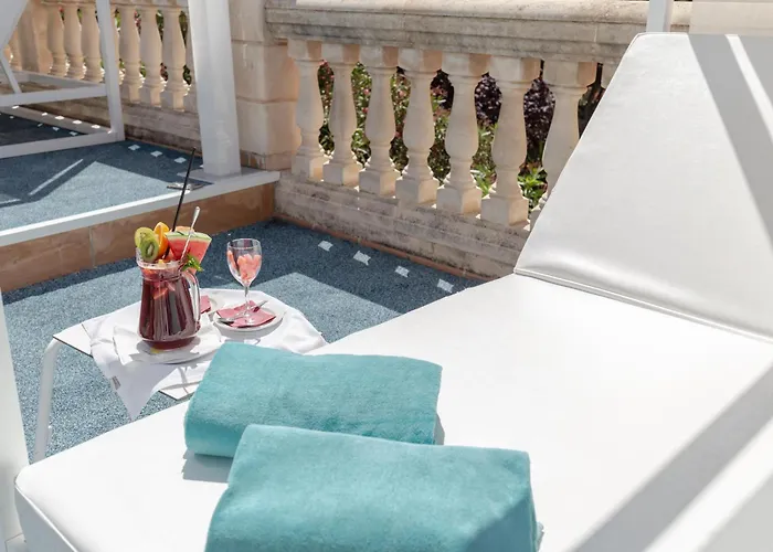 Hotel Bq (adults Only)