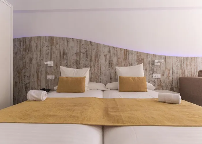 Hotel Bq (adults Only)